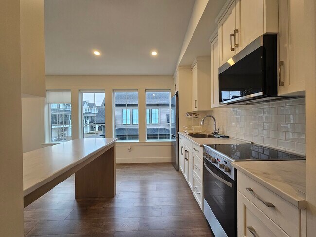 Photo du bâtiment - 7846 Cedarbrook Rd