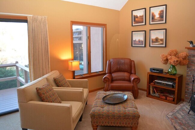 Foto del edificio - 818 Covered Bridge Ln