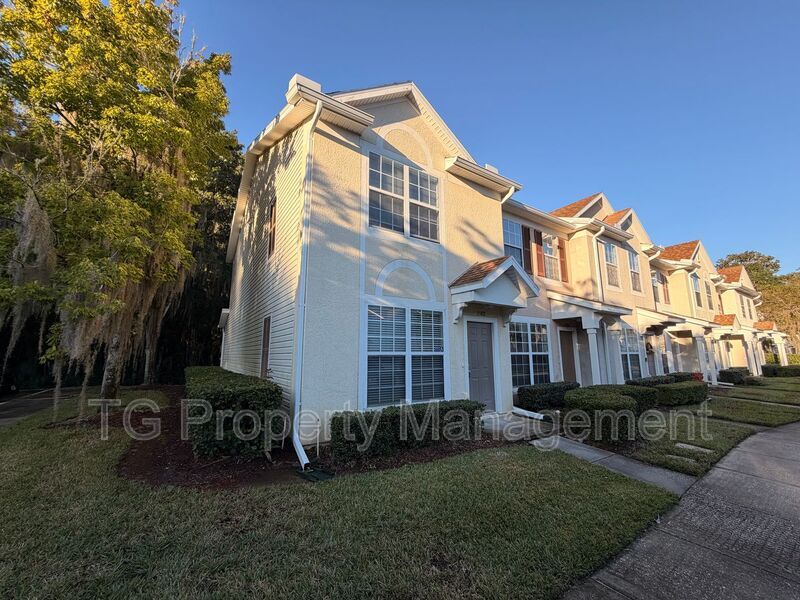 Foto principal - 3588 Twisted Tree Ln
