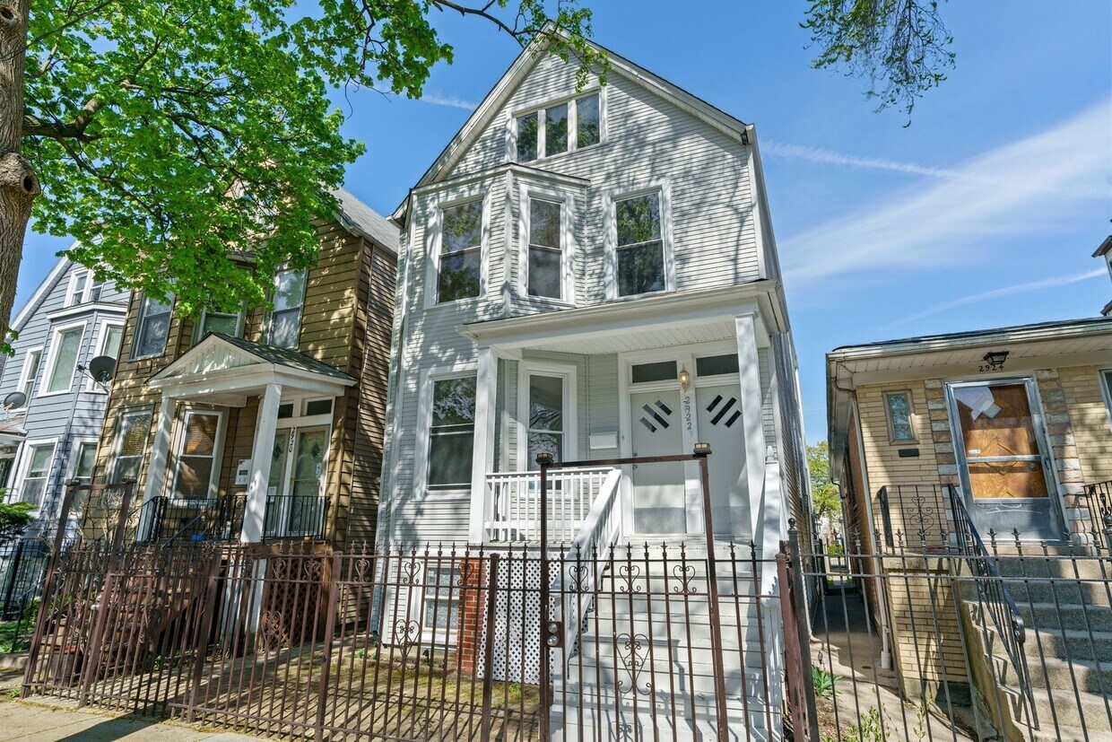 Primary Photo - 2922 N Dawson Ave