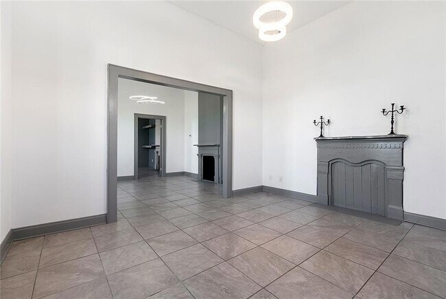 Foto del edificio - 1839 Touro St