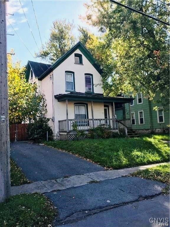 Building Photo - 732 Leray St