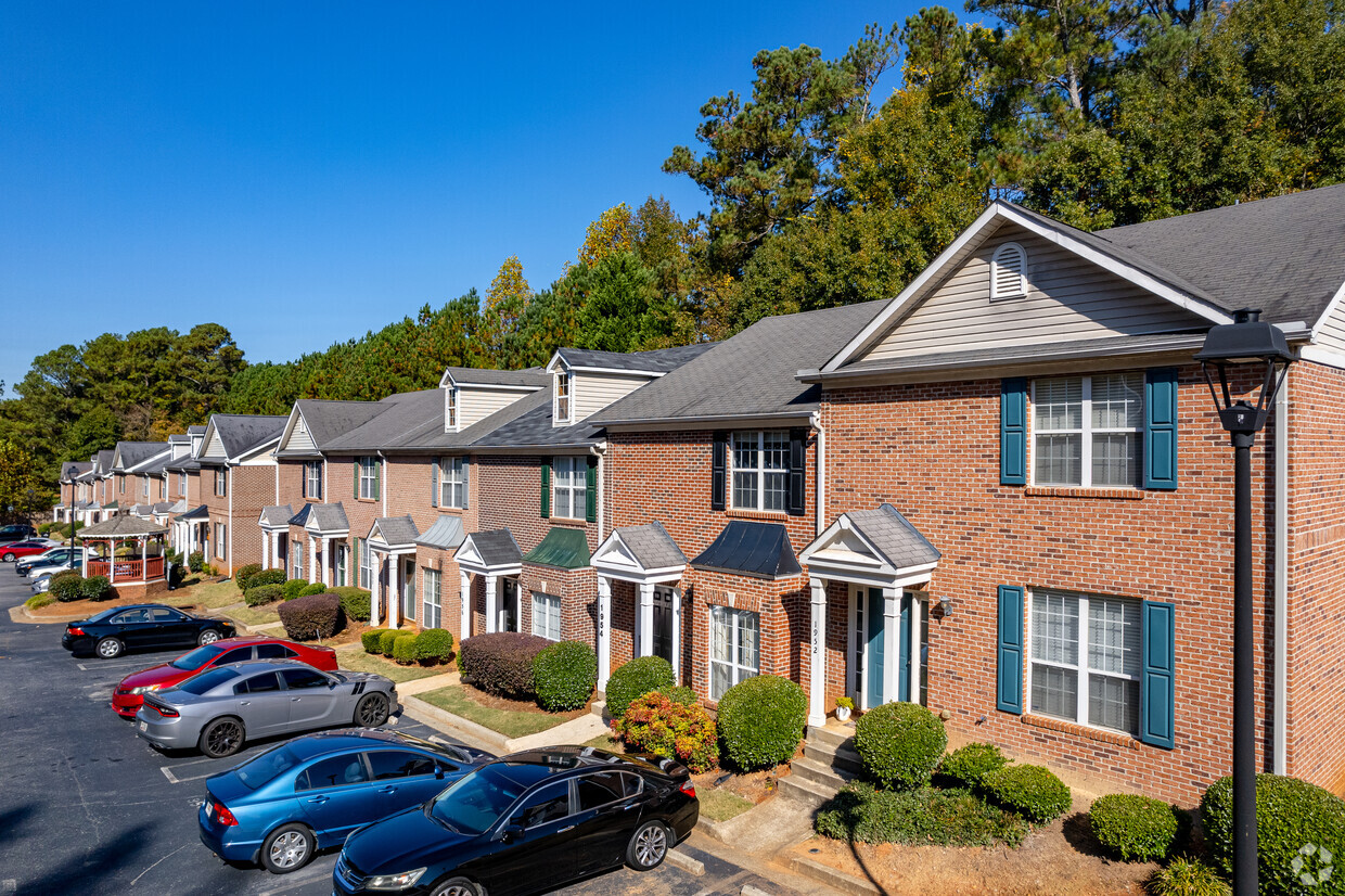 Primary Photo - Stonecrest Townhomes