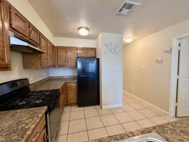 Foto del edificio - 1736 Flood St