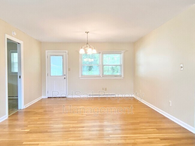 Foto del edificio - 729 Milton Dr