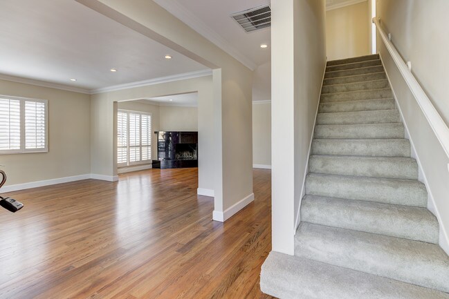 Foto del edificio - 2308 Harriman Ln