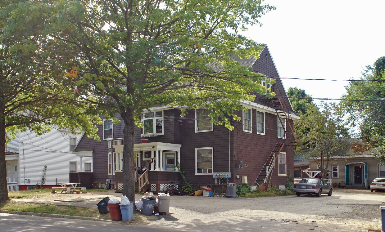 Building Photo - 30 Drummond Ct