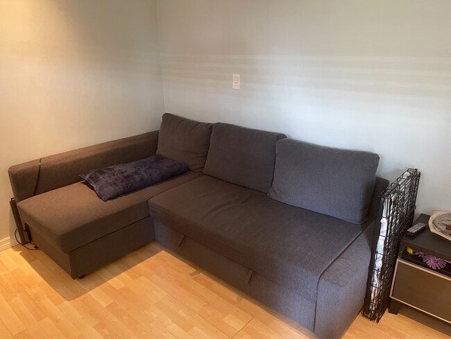 Foto del edificio - 1008 NE 11th St - Side Unit