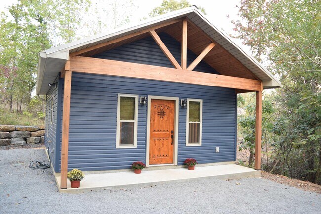 Foto del edificio - 86 Donham Dr