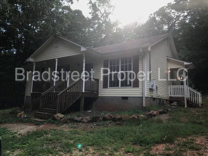 Primary Photo - 334 Chestnut Grove Rd