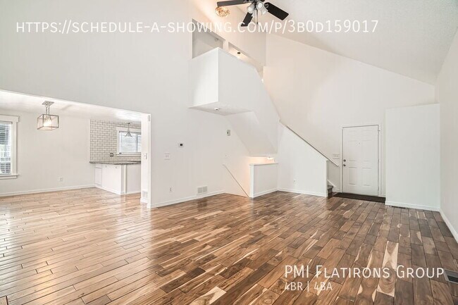 Building Photo - 5428 W 115th Dr