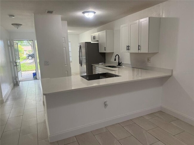 Foto del edificio - 2128 Bahamas Ct