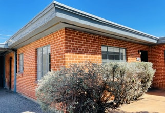 Building Photo - 2529 E Edison St