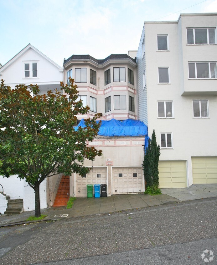 Building Photo - 4549 20th St