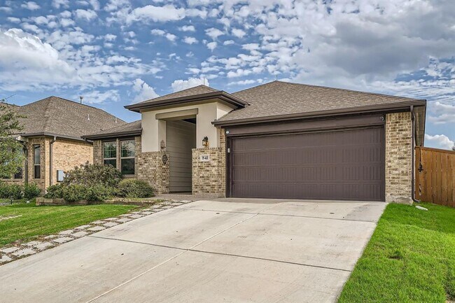 Building Photo - 841 Whitetail Dr