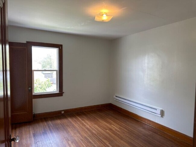 Building Photo - 4135 Jackman - Lease Only