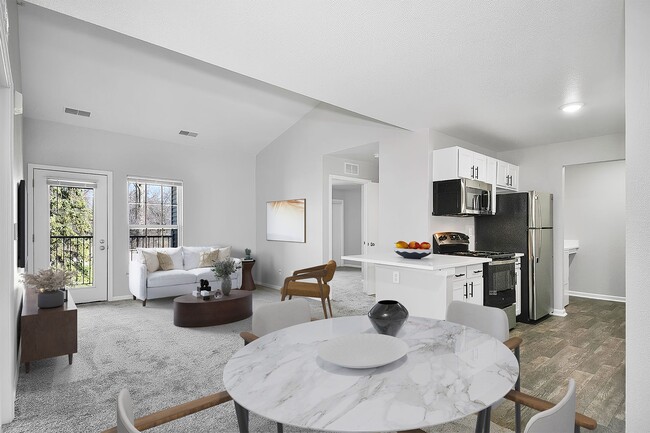 Building Photo - Hunters Ridge Apartments & Townhomes