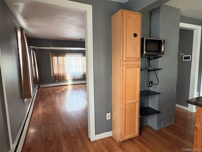 Foto del edificio - 10 Glenwood Ave