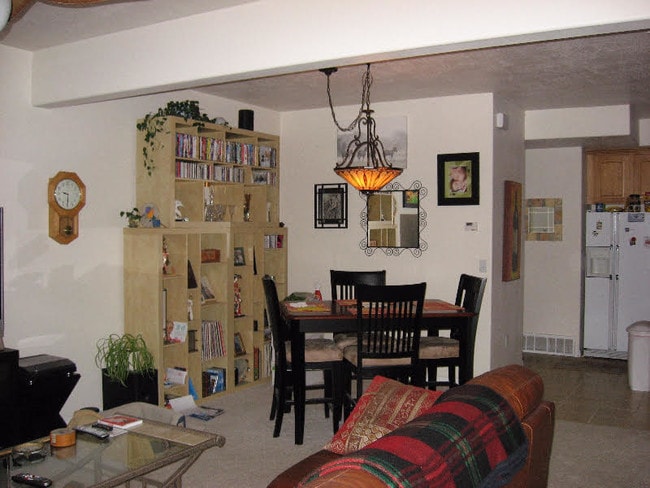 Building Photo - 7113 S Brittany Town Dr