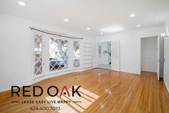 Building Photo - 340 N Curson Ave