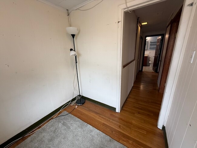 Building Photo - 60 Adams St