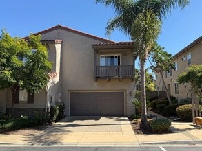 Building Photo - 6446 Alexandri Cir