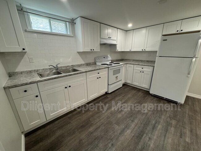 Photo du bâtiment - 2193 Springwood Rd