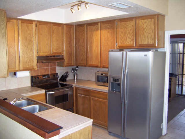 Building Photo - 3930 W Monterey St