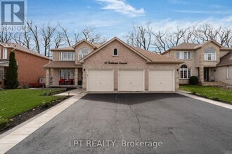 Building Photo - 47 Northview Crescent