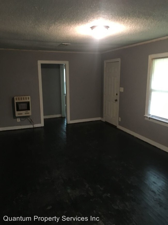 Building Photo - 3 br, 1 bath House - 723 HALL STREET
