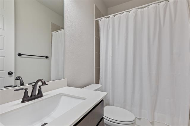 Foto del edificio - 2607 Rosebud Ln