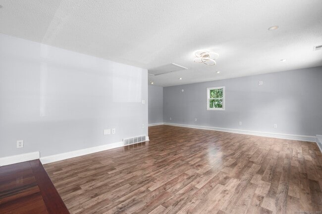 Building Photo - 4809 Madison Ave
