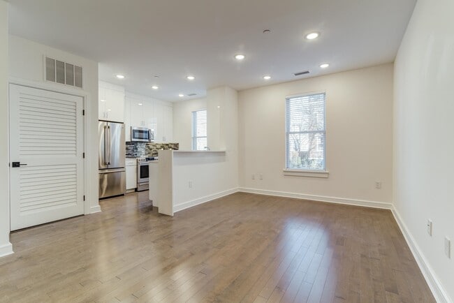 Foto del edificio - 974 Summit Ave