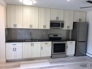 Building Photo - 50 Hilda Av