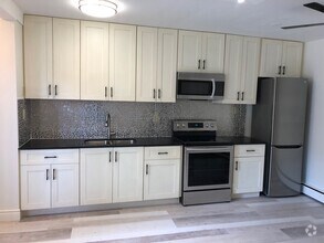 Building Photo - 50 Hilda Av