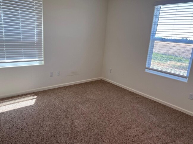 Building Photo - Appointment Only Do Not Disturb Occupants....