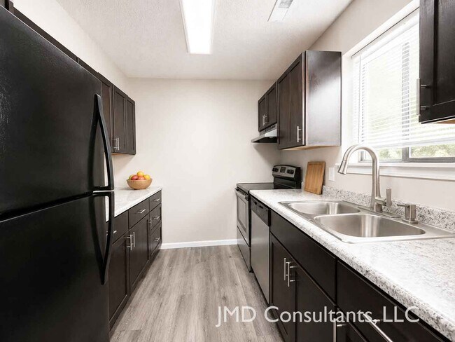Building Photo - 3701 W Sugar Tree Ln