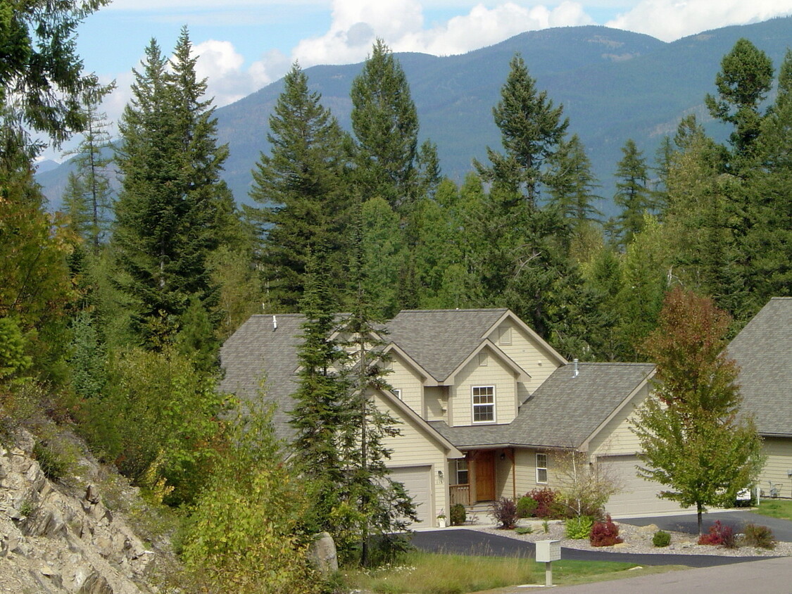 Primary Photo - Fabulous Townhome Near Grouse Mountain Lodge