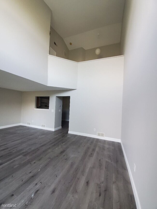 Foto del edificio - 255 Pine Rock Ave