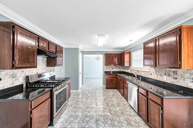 Foto del edificio - 22615 Old Church Ln