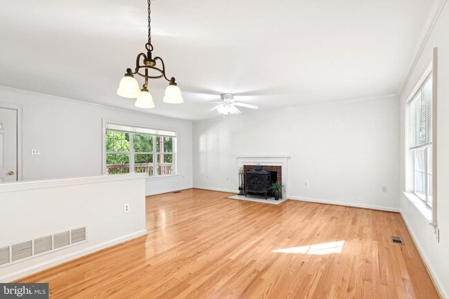 Building Photo - 1280 Terrace Ln