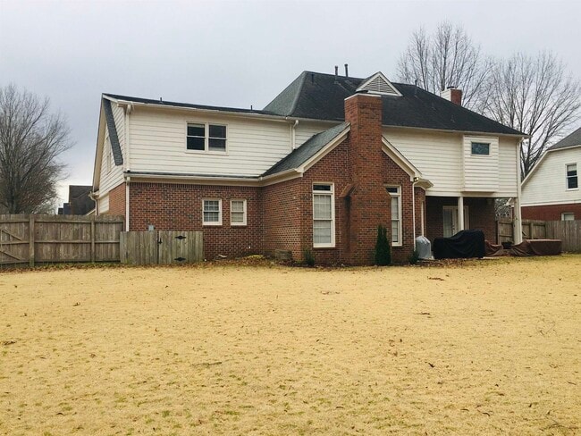 Building Photo - 830 Coleherne Rd