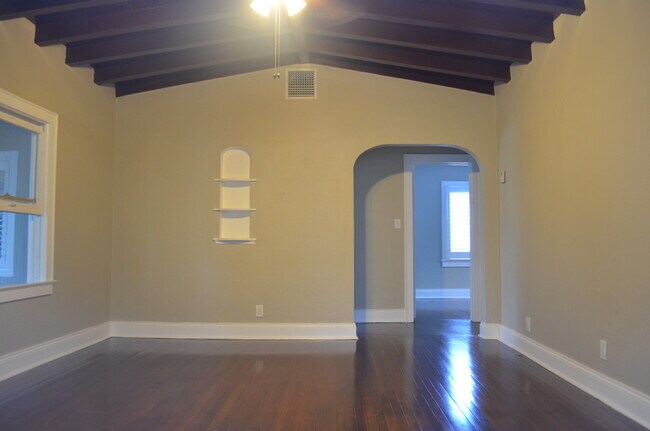 Sala de estar - 1642 Van Buren St