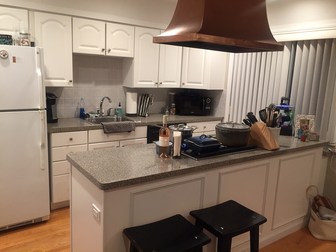 Foto principal - 70 Yorktown Dr