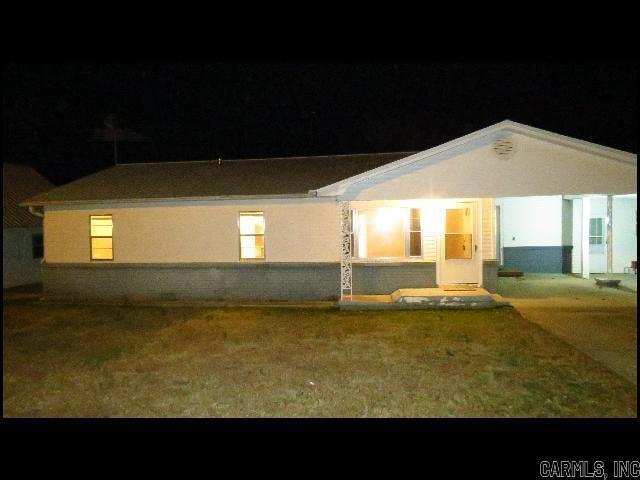 Building Photo - 1202 N Holly St