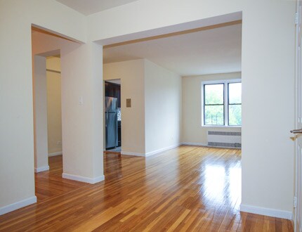 Building Photo - 13905 85th Dr