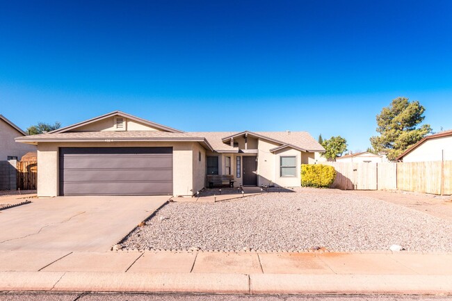 Building Photo - Welcome to this charming 3-bedroom, 2-bath home with Central A/C and Large 2 Car Garage!