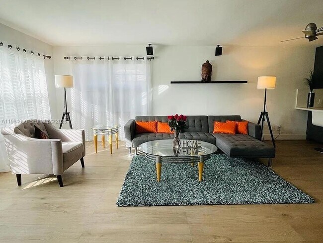 Foto del edificio - 1143 Lincoln St