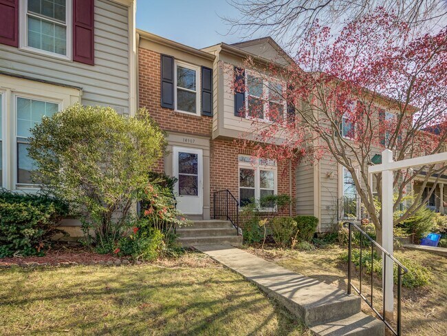 Building Photo - A Lovely Brick-Front Town House