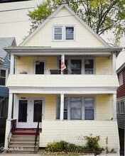 Building Photo - 15 Arcadia Ave